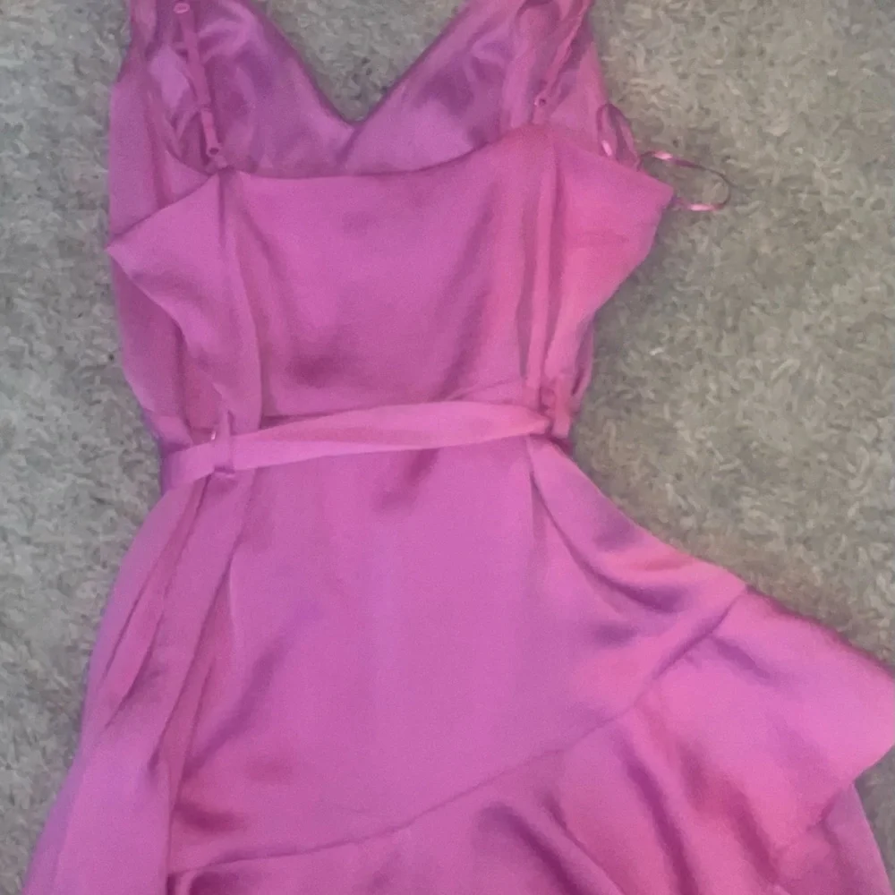 Pink Express Ruffle Romper - Picture 3 of 7